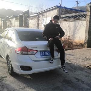 少妇被人干下面
